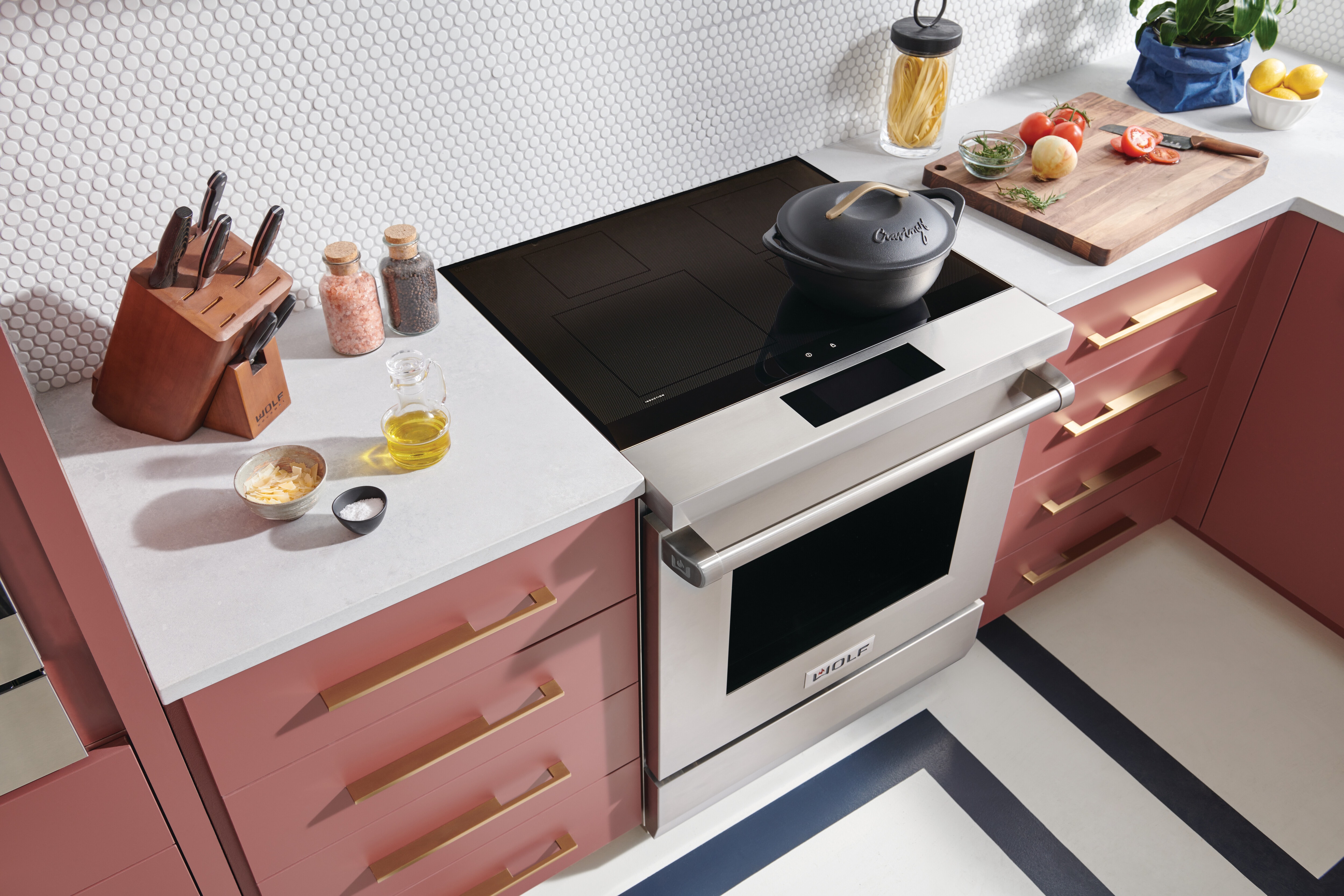 Wolf 36" Induction Range (IR36550/S/T) is sophisticated, energy efficient and easy to clean..